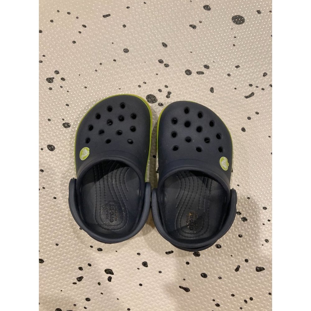 Crocs Boys Slip-On Shoes, Black/Green, Size 4